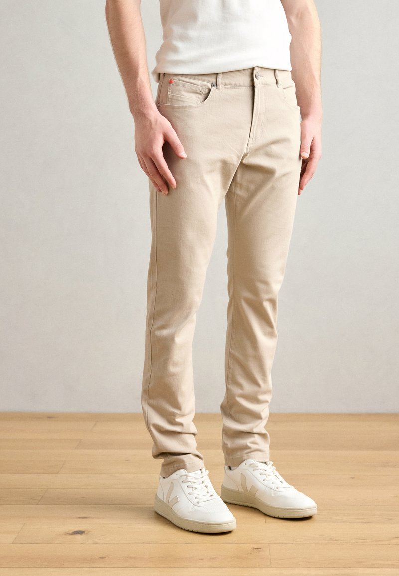 Scotch & Soda RALSTON SLIM FIT 5 POCKET - Bukse - plaza taupe