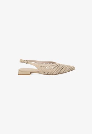 Chaussure plate à bout pointu pour femme, beige, avec tige tissée et bride arrière réglable à boucle.