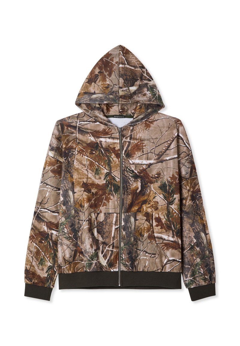 Giacca con cappuccio e zip in un motivo camouflage con tonalità di marrone e verde, dotata di una tasca frontale e polsini e orlo a coste.