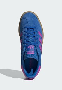adidas Originals GAZELLE BOLD - Sapatilhas - blue purpleburst blue