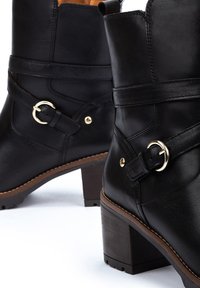 Pikolinos LLANES - Boots à talons - black