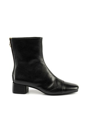 El Ganso, Botines - black