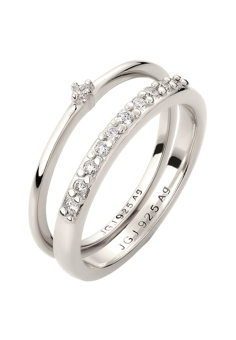 Sterlingsølv ringesæt med en glat ring og en med en række små klare sten. Poleret finish med indgraverede indvendige detaljer.