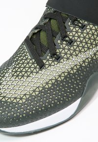 Nike Performance Scarpe da allenamento - green