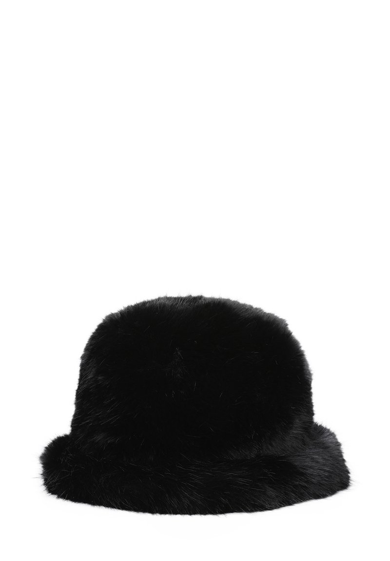 Cappello a secchiello in pelliccia sintetica nera con corona arrotondata e ampia visiera morbida. Presenta una trama soffice e un colore uniforme su tutta la superficie.