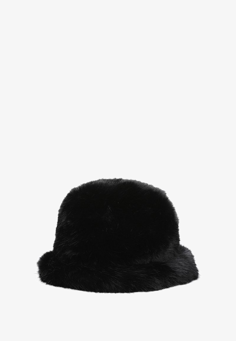 Cappello a secchiello in pelliccia sintetica nera con corona arrotondata e ampia visiera morbida. Presenta una trama soffice e un colore uniforme su tutta la superficie.