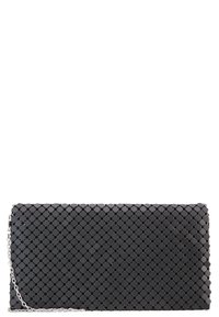Borsa a mano nera con motivo esagonale, dotata di una tracolla in metallo argentato, con forma rettangolare elegante e superficie texture.