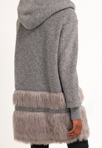 Sisley Kort kappa / rock - grey