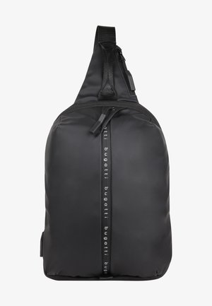 Borsa a tracolla in materiale nero opaco, dotata di una sola tracolla regolabile, chiusura zip superiore e logo verticale sulla parte anteriore.