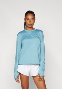 Nike Performance SWIFT TOP - Langærmet T-shirt - denim turquoise/silver