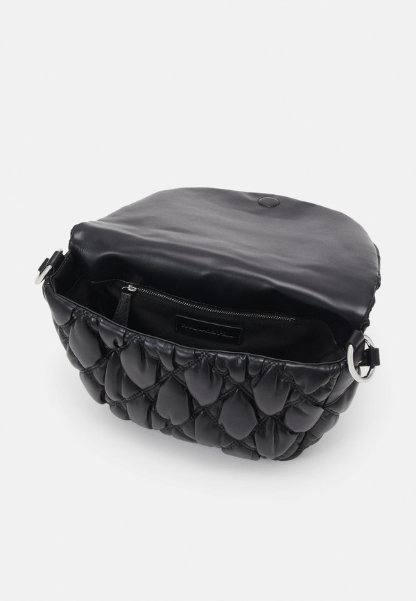 SIGNATURE KUILT FLAP - Handbag4