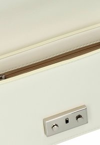 Seidenfelt Bandolera - white