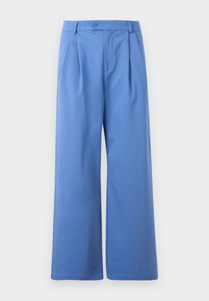 Blue wide-leg trousers made of smooth fabric. Features a button closure and pleats at the front. Flat waistband and no pockets.