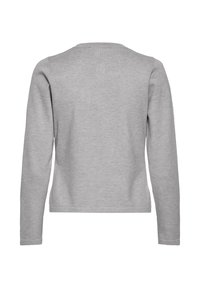 Pull-over gris à manches longues en tissu doux ; présente un col rond classique et un design minimaliste sans coutures ni ornements visibles.