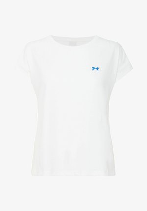 T-shirt bianco in cotone a maniche corte, con un ricamo di un piccolo fiocco blu sul lato sinistro del petto. Collo rotondo classico, vestibilità regolare.