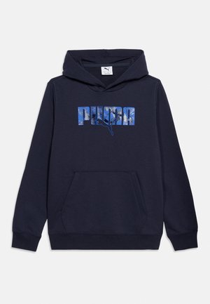 Sweat à capuche bleu marine avec poche kangourou à l'avant, capuche, et logo "PUMA" imprimé en camouflage bleu sur la poitrine.