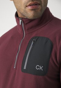Calvin Klein Golf PLANET HALF ZIP - Pulover iz flisa - burgundy