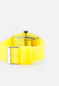 Guess GT PHOENIX - Reloj - yellow