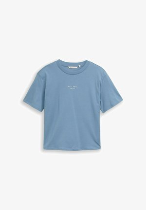 Világoskék rövid ujjú póló kerek nyakkivágással, a mellkas közepén kis fehér "Denim Design Studio" felirattal.