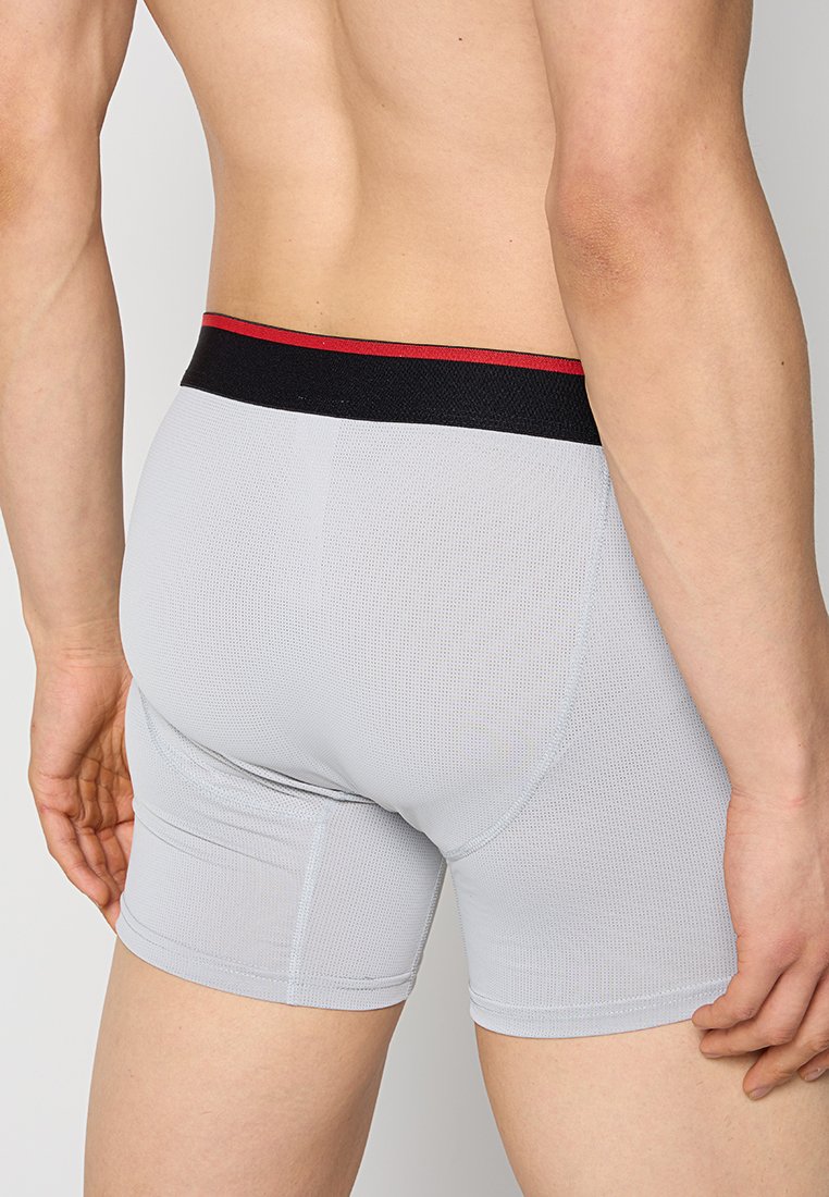 3 PACK