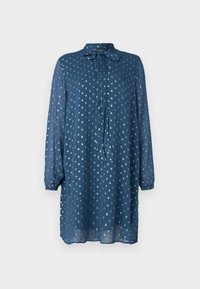 Robe bleue à manches longues avec des pois argentés, un col montant avec un nœud noué et un tissu léger légèrement transparent.