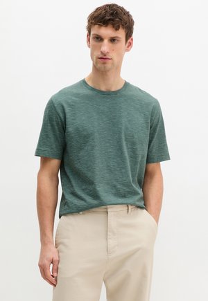 - T-shirt z nadrukiem