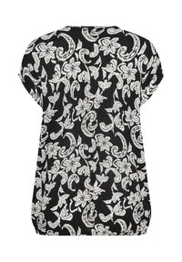 Zwart topje met een wit bloemen- en paisleypatroon, korte mouwen en een ontspannen pasvorm met geplooide details aan de onderkant.