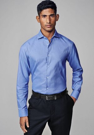 SIGNATURE SINGLE CUFF TEXTURE WITH CUTAWAY COLLAR  - REGULAR FIT - Skjorta - mid blue