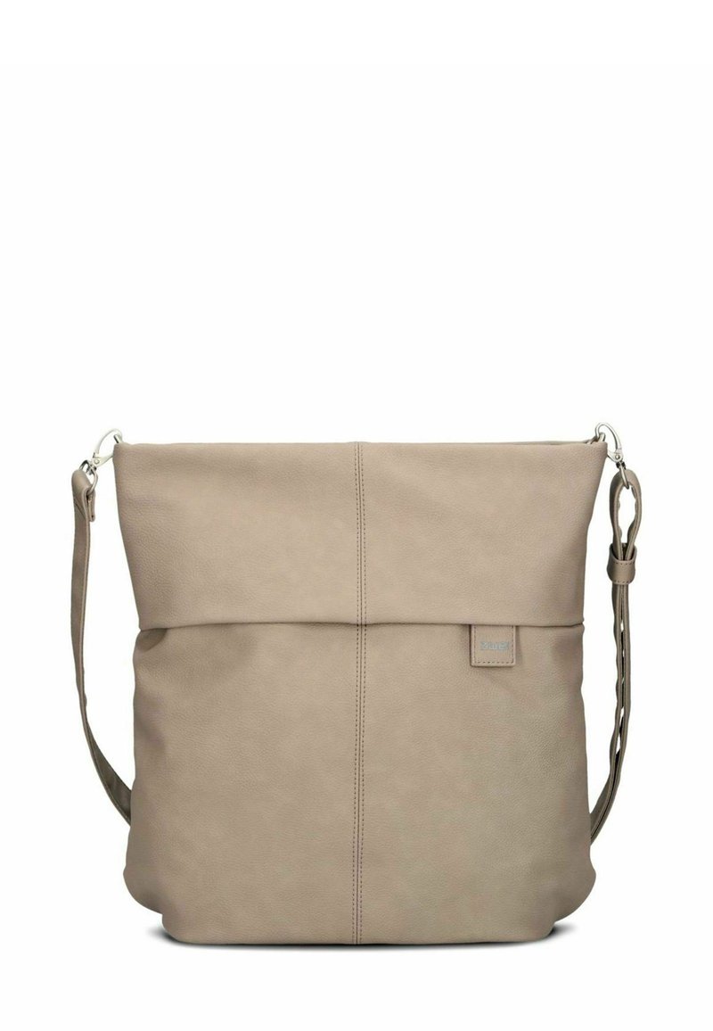 Borsa a spalla in ecopelle beige con una texture liscia, forma rettangolare, patta superiore e tracolla intrecciata. Dettagli del logo del brand in modo sottile.