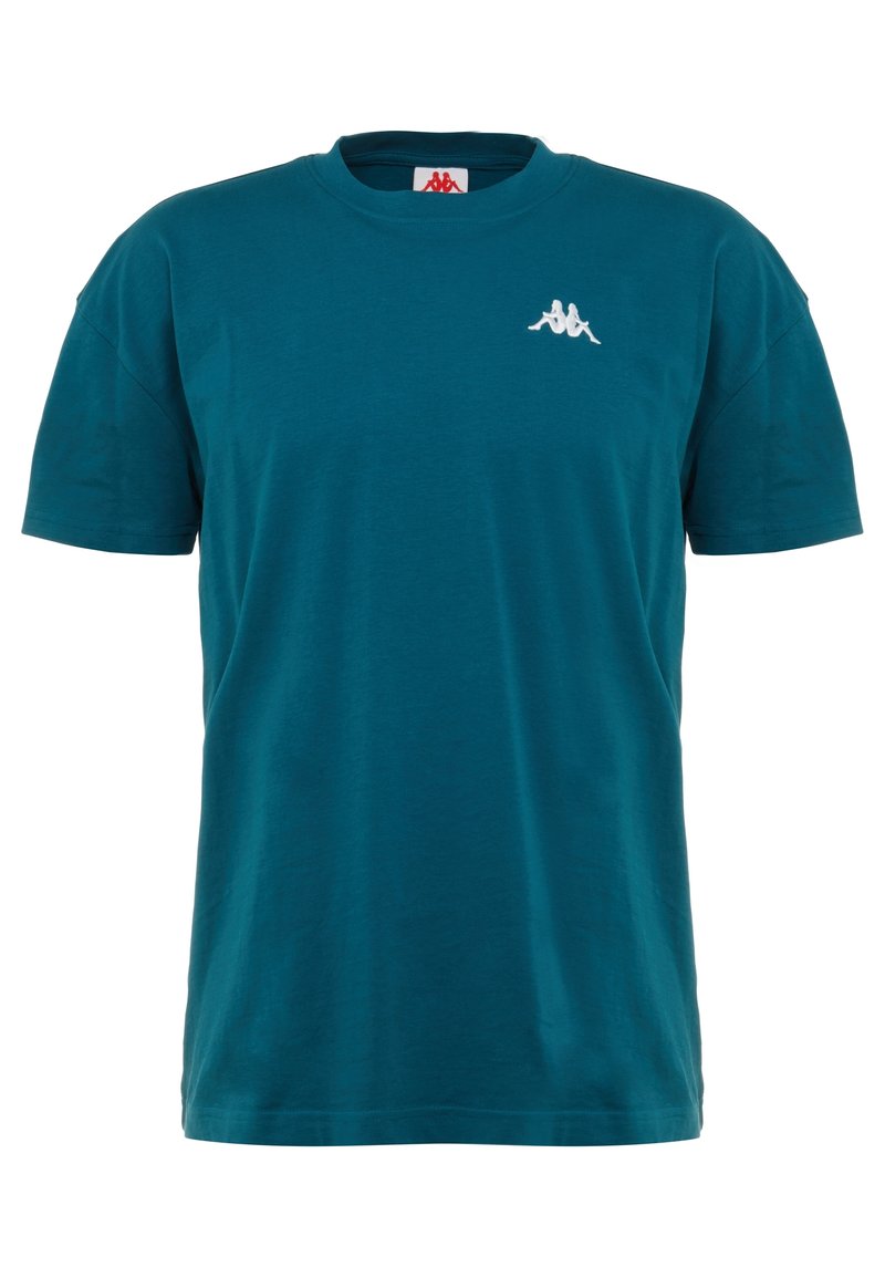 Tmavě tyrkysové tričko s krátkým rukávem z bavlny. Má kulatý výstřih a bílý vyšívaný logo na levé straně hrudi. Hladká textura a standardní střih.
