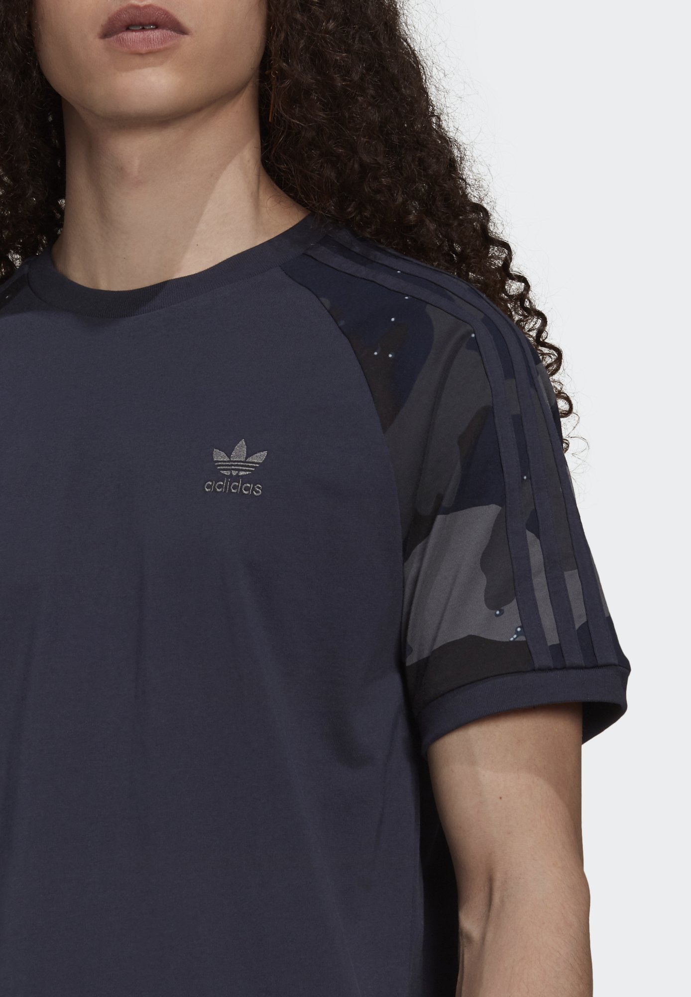 adidas originals california t-shirt navy