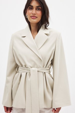 WITH BELT - Abrigo corto - cream
