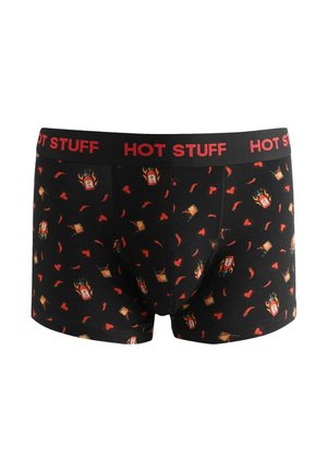 Czarne bokserki z czerwonym pasem "HOT STUFF" oraz wzorem z płonących butelek ostrego sosu, papryczek chili, serc i saszetek sosu.