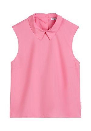 Ärmellose pinke Bluse mit spitzem Kragen, schlichtem Design und Knopfverschluss auf der Rückseite.