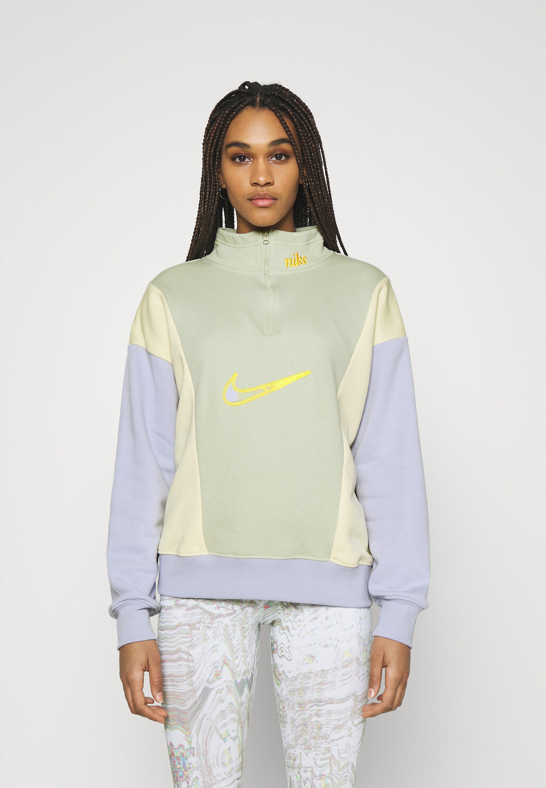 Nike Sportswear Sweatshirt - olive aura/grün - Zalando.ch