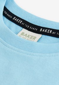 Baker by Ted Baker REGULAR FIT - Tricou cu imprimeu - blue