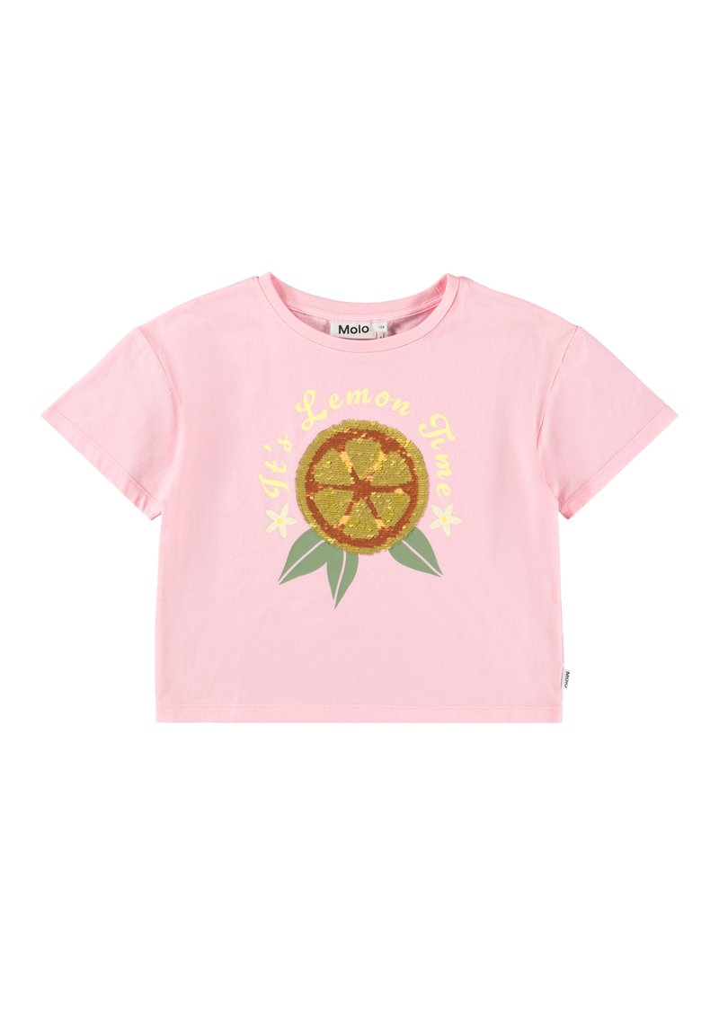 Camiseta cortada rosa hecha de algodón con un gráfico de limón redondo con hojas verdes y el texto "Es hora de limón" en amarillo.