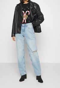 ONLY Petite T-shirt z nadrukiem