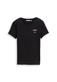 Zwart katoenen T-shirt met korte mouwen en een ronde hals; voorzien van roze bedrukte tekst "DENIM STUDIO" op de linkerborst.