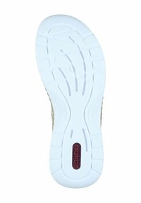 Semelle de chaussure en caoutchouc blanc avec des motifs de grip texturés, présentant une forme arrondie et un logo "rieker" rouge intégré à la surface.