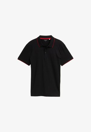 Fekete póló, textúrált anyagból, piros gallérral és ujjakkal, három gombos nyakkivágással, rövid ujjakkal és látható minták nélkül.