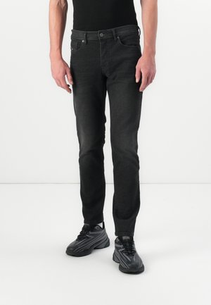 Jeansy Slim Fit