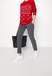 MAMALICIOUS Strickpullover - red