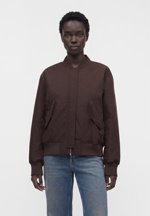 CLOSED, JACKET - Bomberjacke - mahagony brown
