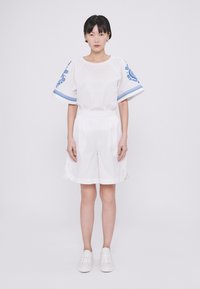 Max Mara Leisure OLIVETO - Šorti - bianco ottico