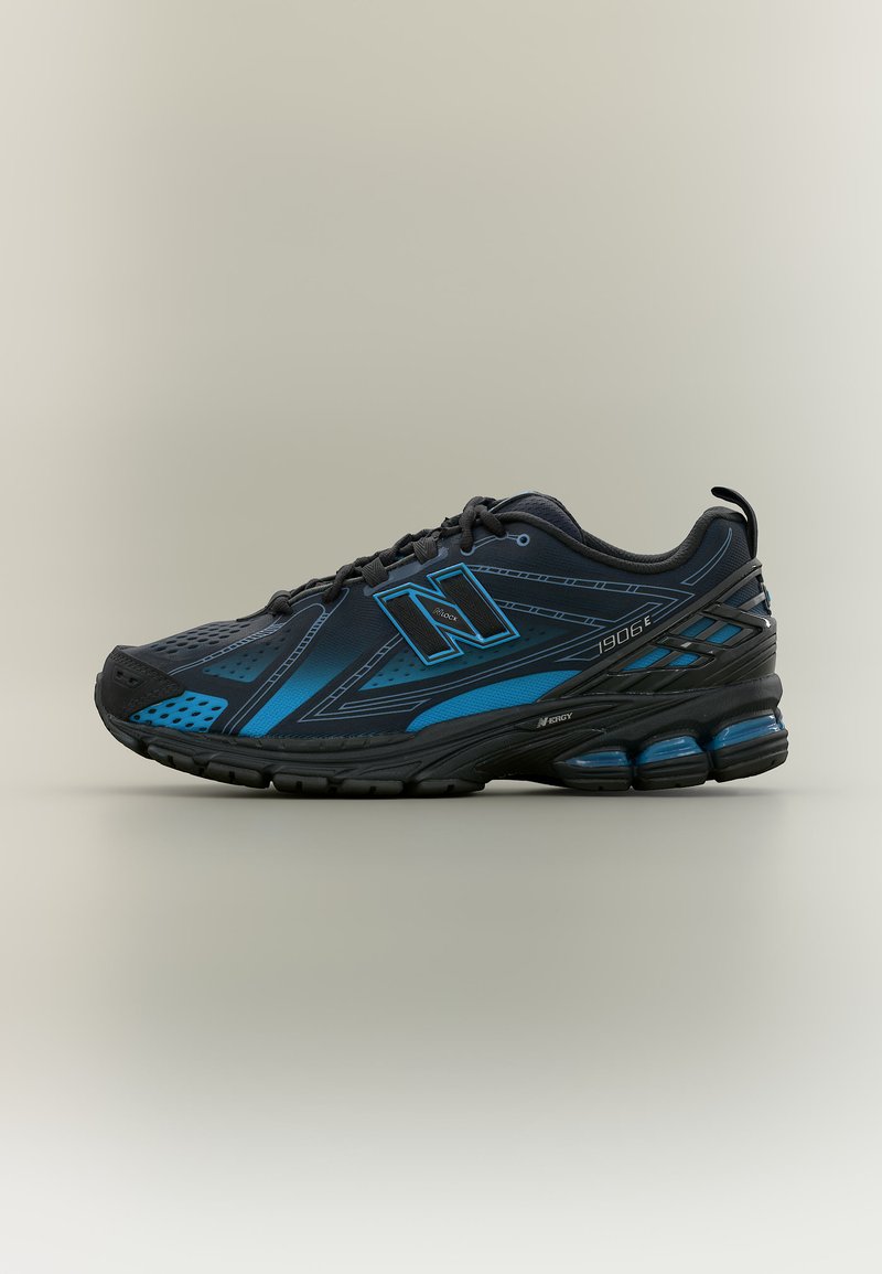 U1906 altitude/black/grey
