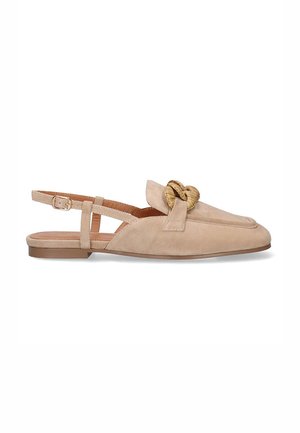Zapato slingback de ante beige con punta afilada, un adorno decorativo de nudo trenzado en la parte delantera y suela plana de goma.