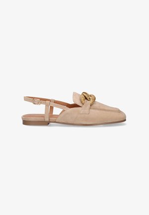 Zapato slingback de ante beige con punta afilada, un adorno decorativo de nudo trenzado en la parte delantera y suela plana de goma.