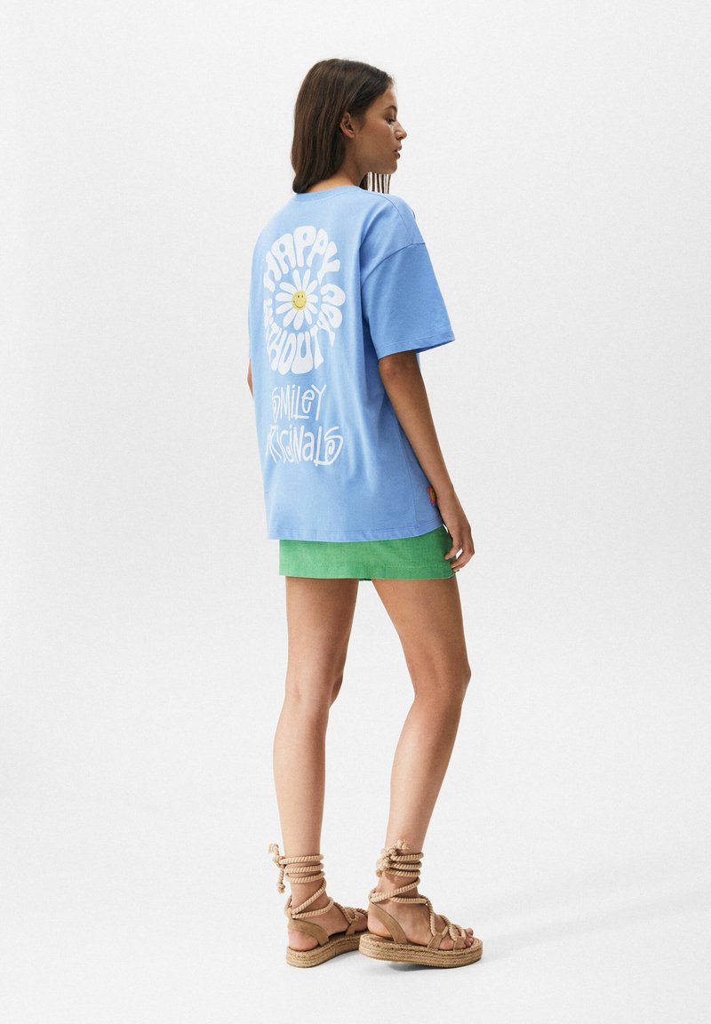 Damen T-Shirts | PULL&BEAR DAISIES T-Shirt print blue grey/blaugrau - DH00871 Damen T-Shirts | PULL&BEAR DAISIES T-Shirt print blue grey/blaugrau - DH00871