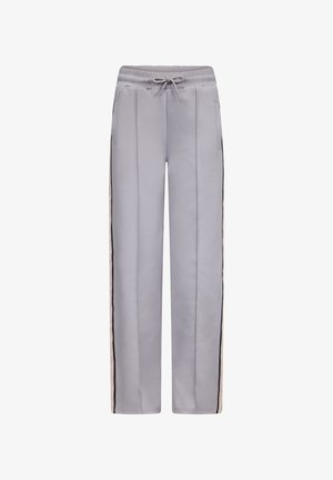 Hellgraue Sporthose mit einem Kordelzugbund, Seitentaschen und schwarzen sowie beige seitlichen Streifen. Glatte Textur und taillierte Passform.